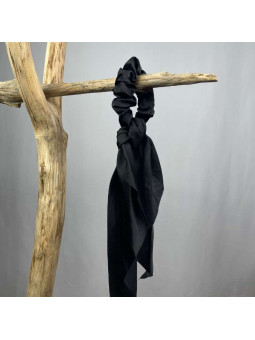 Chouchou Avec Un Foulard Uni Noir intégré Pour Vos Cheveux