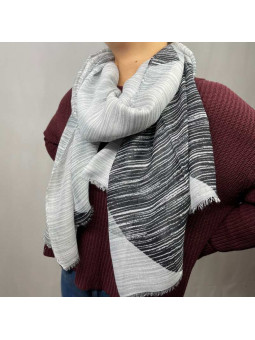 Écharpe Aux Nuances De Gris Et Noir Rayés