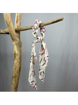Foulard Cheveux Blanc Aux Leger Motifs Fleuris