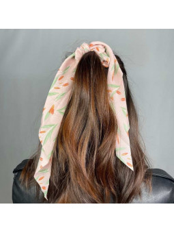 Foulard Pour Cheveux Rose Aux Leger Motifs Fleuris