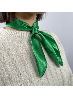 Petit Foulard Carré Monochrome Vert Pomme De 50 cm Satiné Et Brillant