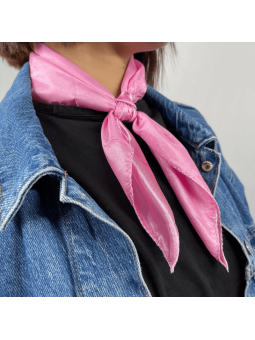 Petit Foulard Carré Monochrome Rose Bonbon De 50 cm Satiné Et Brillant