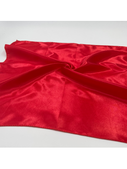 Petit Foulard Carré Monochrome Rouge Vif De 50 cm Satiné Et Brillant