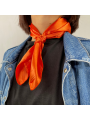 Petit Foulard Carré Monochrome Orange Cuivré De 50 cm Satiné Et Brillant