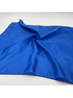 Petit Foulard Carré Monochrome Bleu Nuit De 50 cm Satiné Et Brillant