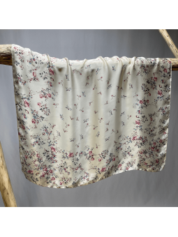Foulard Carré 70 cm Aux Motifs Délicats De Fleurs De Cerisier Beige