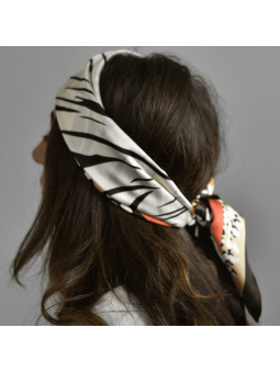 Foulard Carré 70 cm Zébré Avec Liseré Rouge, Doré et Noir Revisité