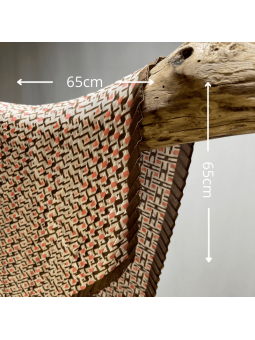 Foulard Carré 65 cm Rose Et Chocolat Plissé à Chaud Aux Motifs Losanges Fleuries