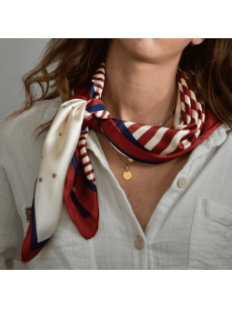 Foulard Carré 70 cm Bordeaux, Bleu et Crème Parsemer Finement de Petites Etoiles et De Fines Rayures