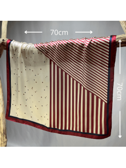 Foulard Carré 70 cm Bordeaux, Bleu et Crème Parsemer Finement de Petites Etoiles et De Fines Rayures