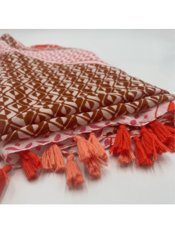 Écharpe Rose Orangé 180 cm Aux Motifs Fleuries Et Ses Petits Pompons